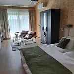 Holiday home Dalem Met Hottub En Landelijk