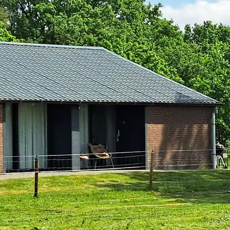 Semesterbostad Dalem Met Of Zonder Hottub En Landelijk