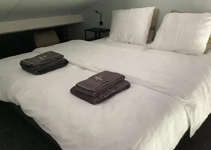 Dalem Met Hottub En Landelijk Vakantiehuis